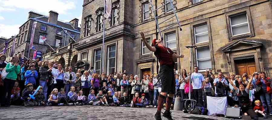 Edinburgh fringe audience 